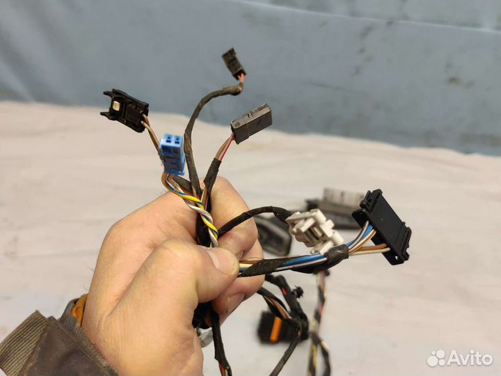 Проводка задней двери BMW X3 F25 X4 F26