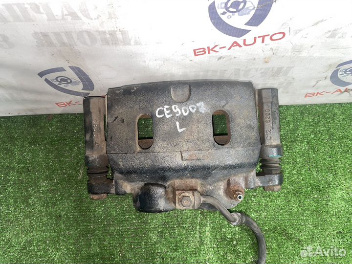 Суппорт передний левый Cadillac Escalade GMT900