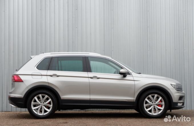 В разборе Volkwagen Tiguan 2017