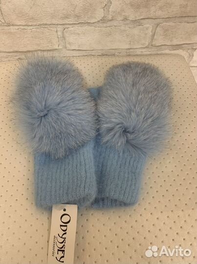 Варежки с мехом песца