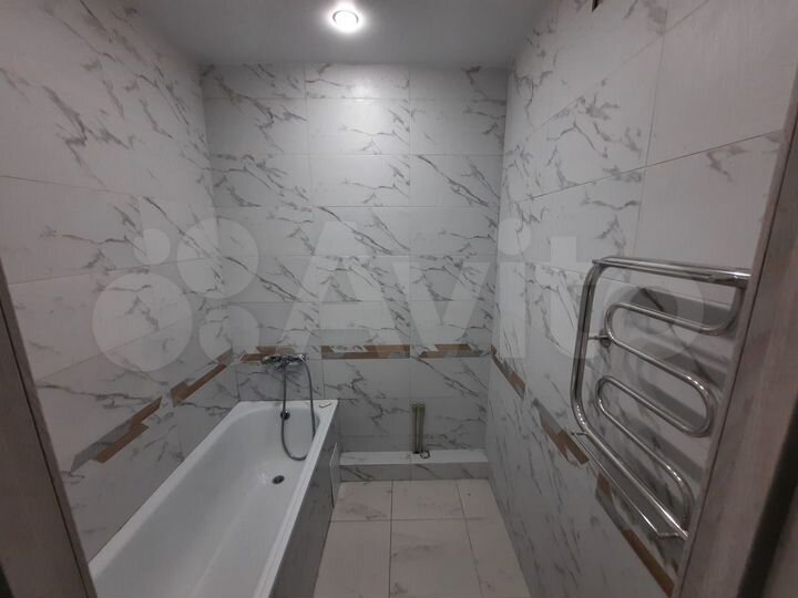 2-к. квартира, 56 м², 1/20 эт.