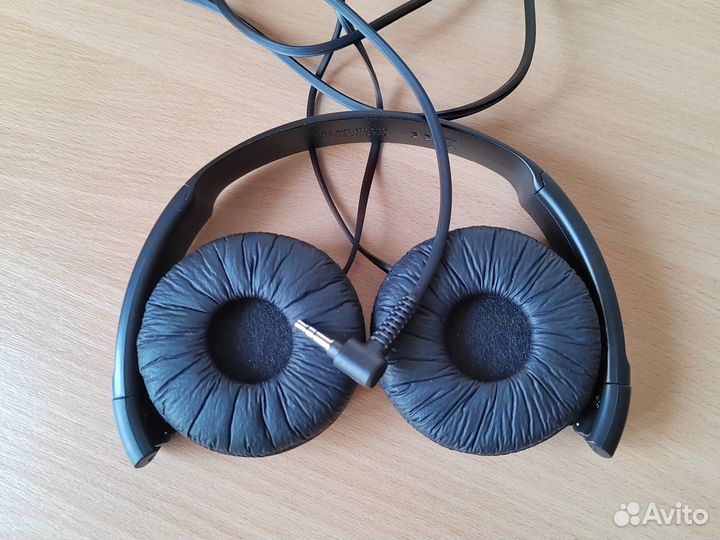 Проводные наушники sony