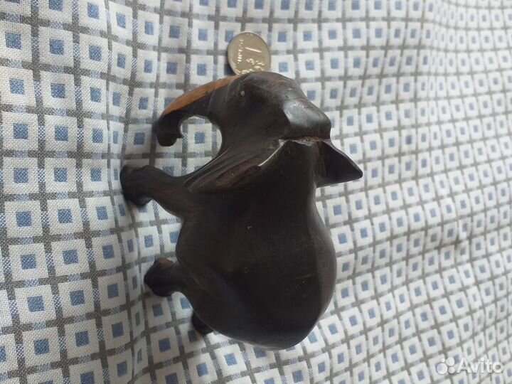 Слон из каменного дерева