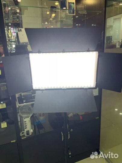 Видиосвет Pro Led U800 plus