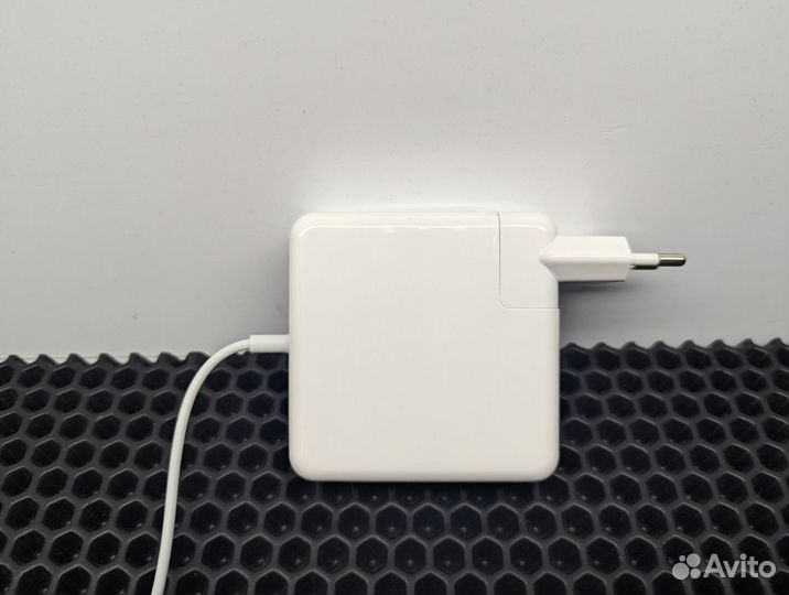 Блоки питания Apple MagSafe для MacBook