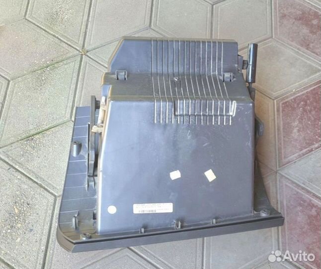 Бардачок на Opel Astra H