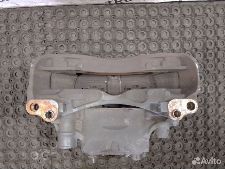 2429515 Суппорт правый Scania 6-series