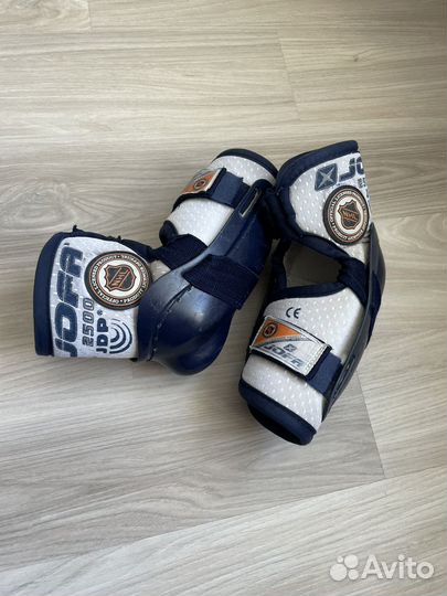 Налокотники хоккейные детские