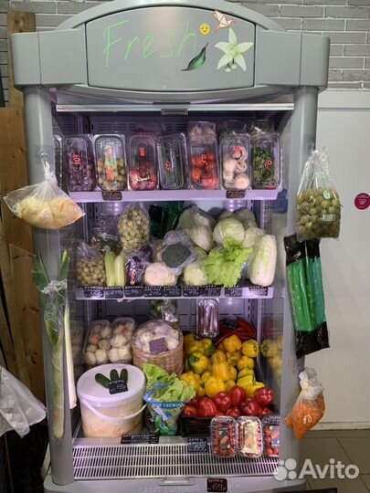 Сочные фрукты и свежие овощи с бесплатной доста