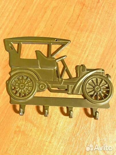 Вешалка латунь винтаж машина Испания