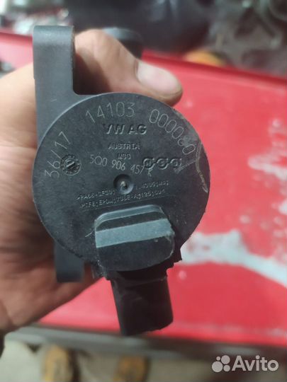 Клапан охлаждающей жидкости VAG VW Audi Skoda Seat