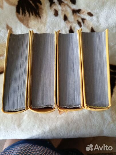 Книги А.С. Пушкин 2 тома, Э.Золя, Ч.Дикенс