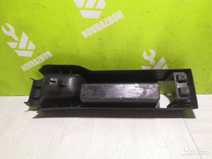 Консоль Фольксваген Пассат Б3