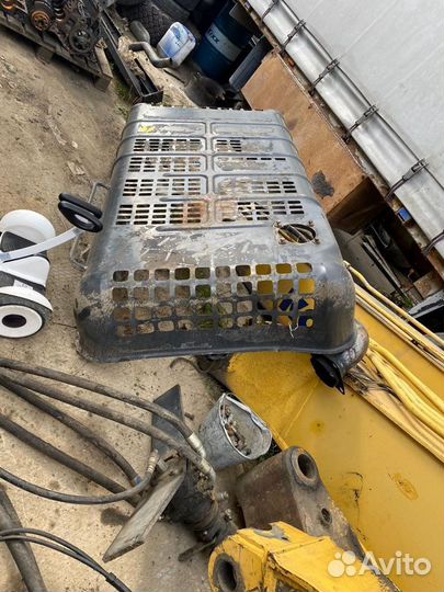 Капот Komatsu PC300-7