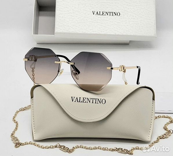 Солнцезащитные очки valentino Lux