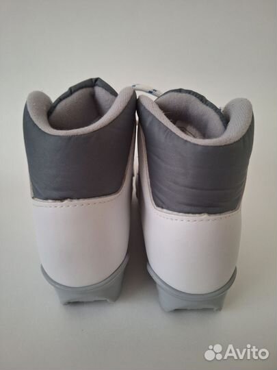 Лыжные ботинки р.34