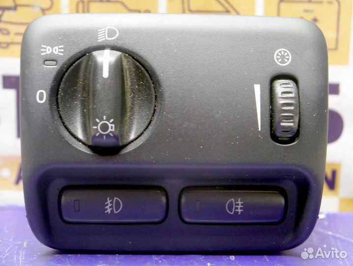Выключатель фар Вольво S80T6 2005 2.9 30739307