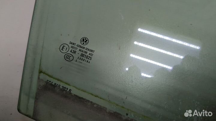 Стекло боковой двери Volkswagen Golf 7, 2016