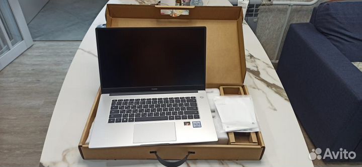 Ноутбук новый