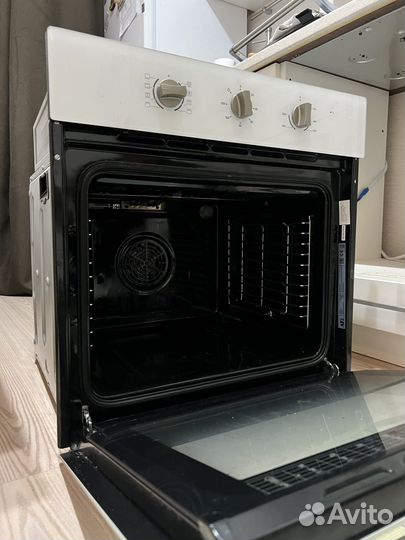 Духовой шкаф