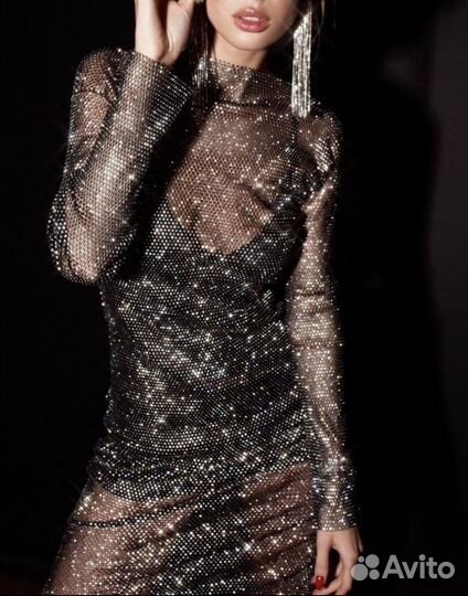 Блестящее прозрачное платье