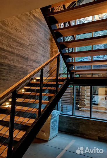 Кованые лестницы и перила всех видов