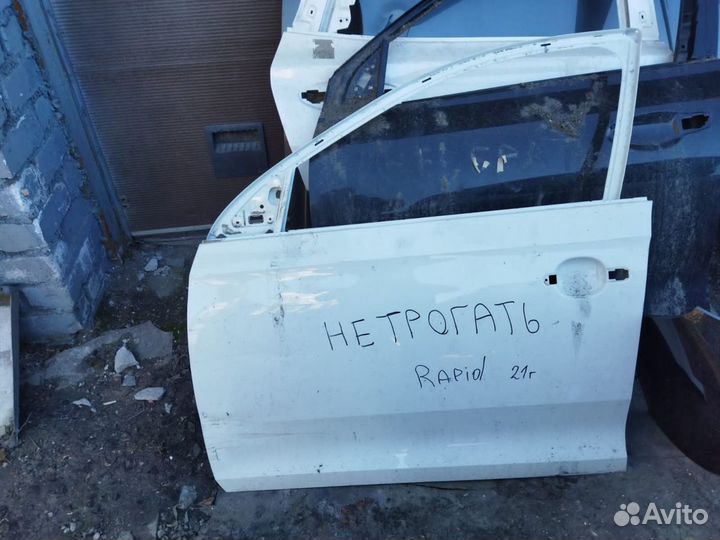 Дверь передняя левая