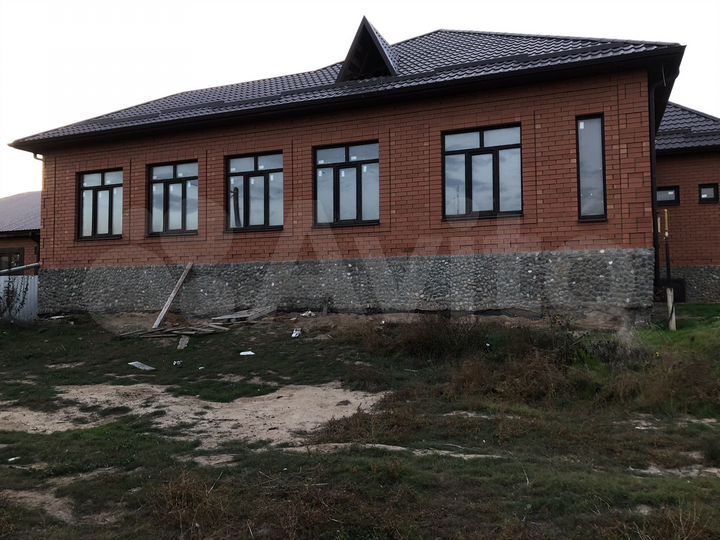 Дом 241,7 м² на участке 4,9 сот.