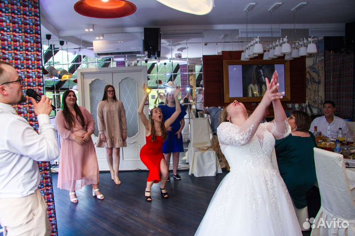 Поющий Ведущий+ DJ+ оборудование+ фотограф