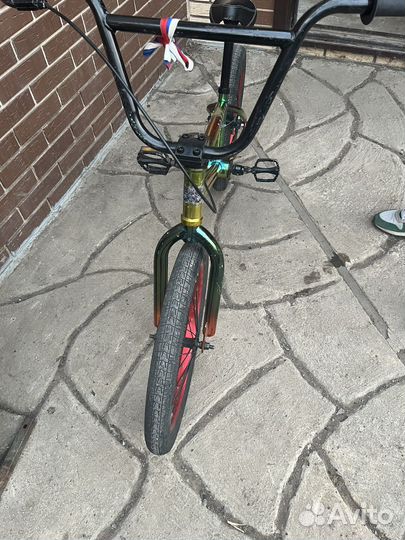 Трюковой велосипед BMX