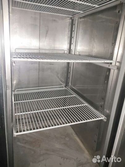 Холодильный шкаф из нержавейки б/у