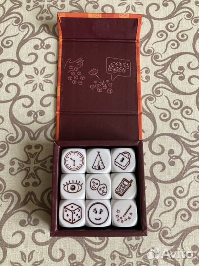 Игра Rory's Story Cubes