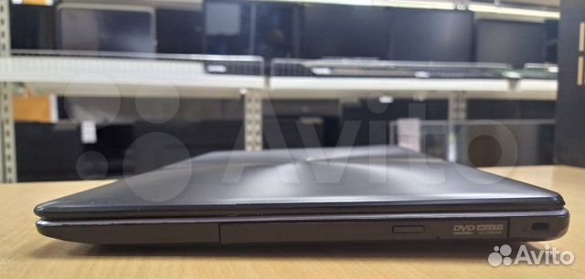 Asus X550C/i3 3217/8GB/GT720M/500GB/15.6