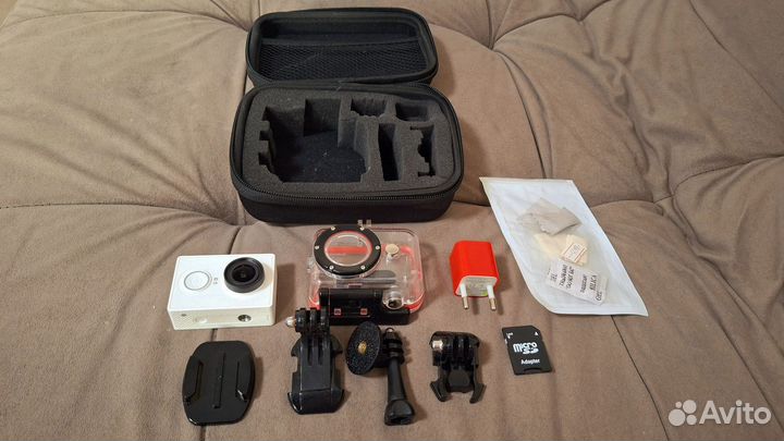 Экшн камера xiaomi YI