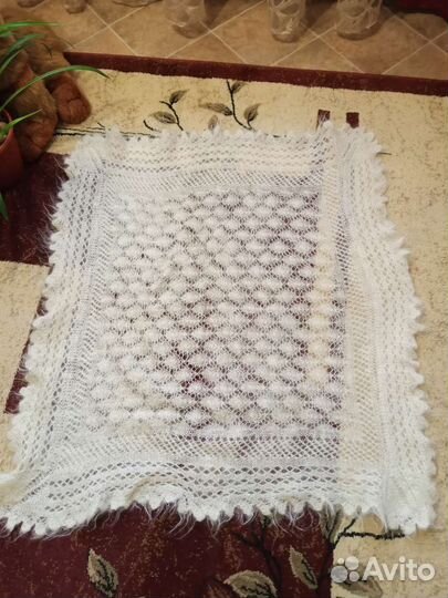 Пуховый платок шаль