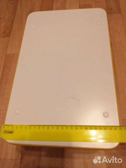 Подставки и тумбы