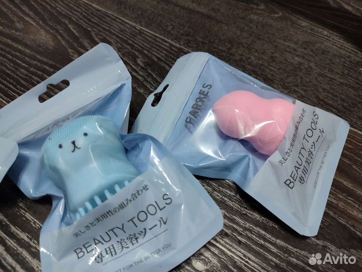 Силиконовая щётка для умывания