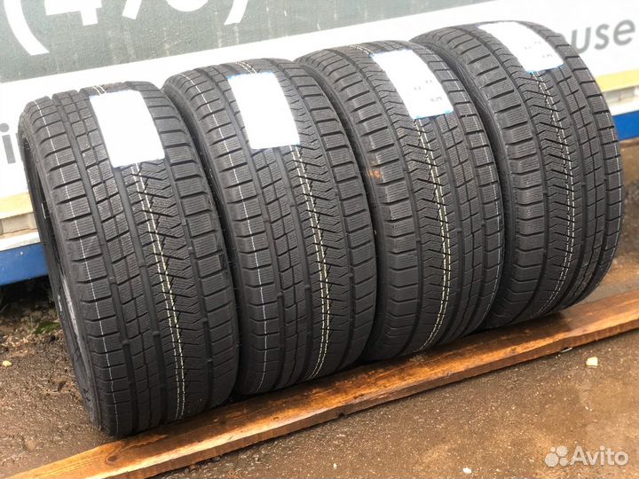 Triangle PL02 275/40 R20 105V