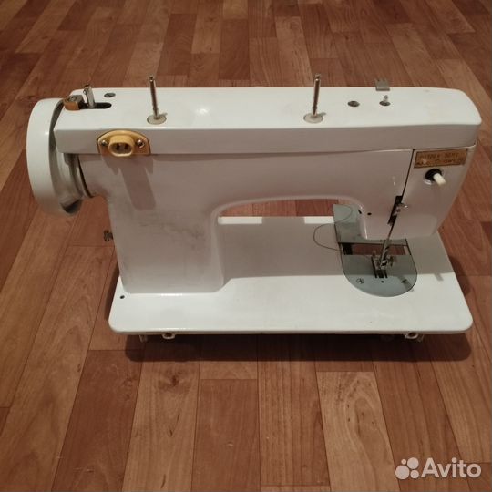 Швейная машинка