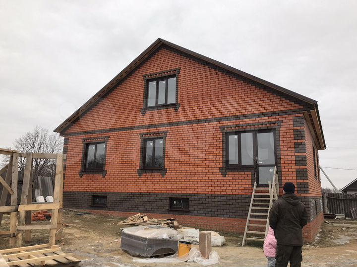 Дом 127,6 м² на участке 9,3 сот.