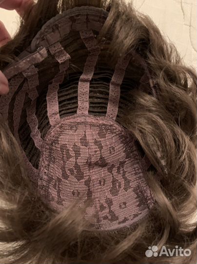 Парик, шляпа плетёная Франция