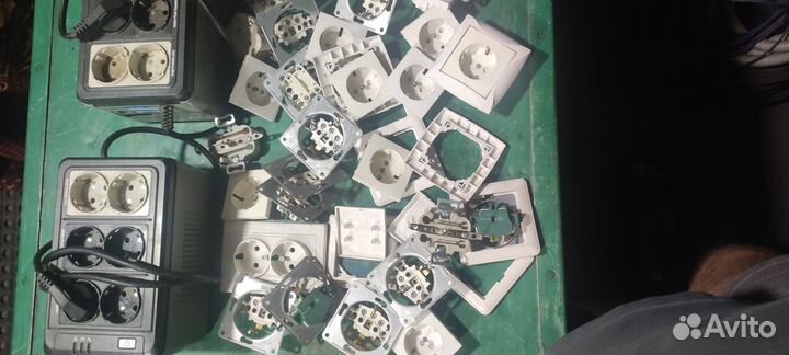 Точечные встраиваемые светильники