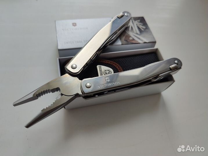 Новый Victorinox SwissTool Spirit X + чехол