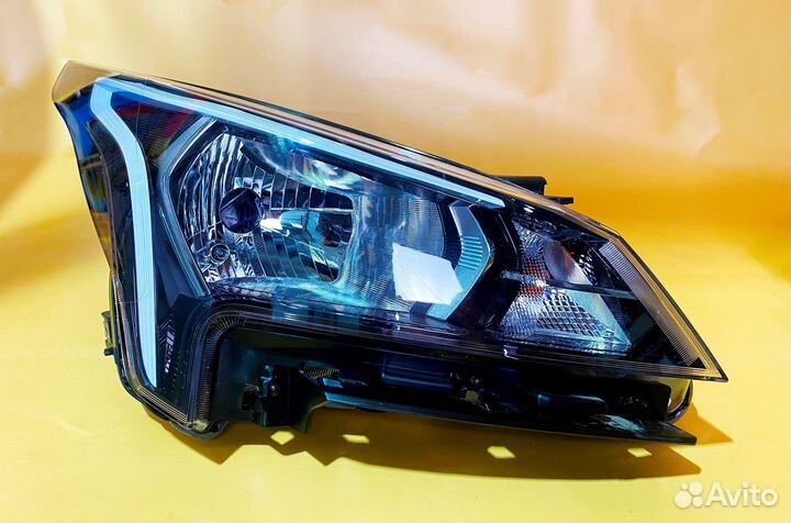 Фара правая Киа Рио 4 / Х лайн 2021-2022
