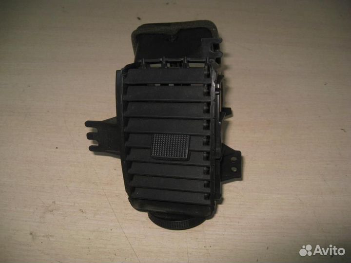 Дефлектор торпедо центральный Toyota Tundra 3urfe