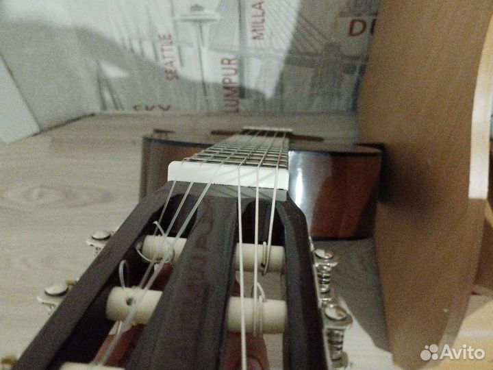 Классическая гитара yamaha c40