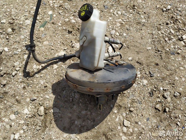 Вакуумный усилитель тормозов Ford Focus 2