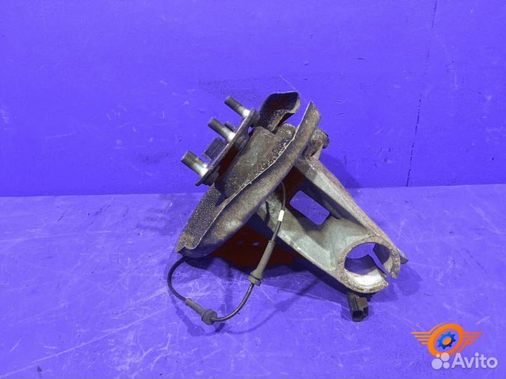 Ступица задняя правая Land Rover Range Rover