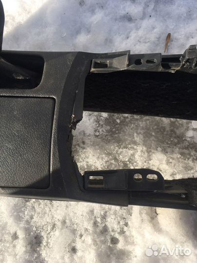 Бардачок Тойота Королла E150