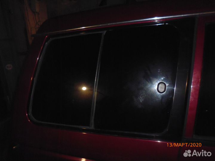 Митсубиси паджеро 2 форточка задняя правая